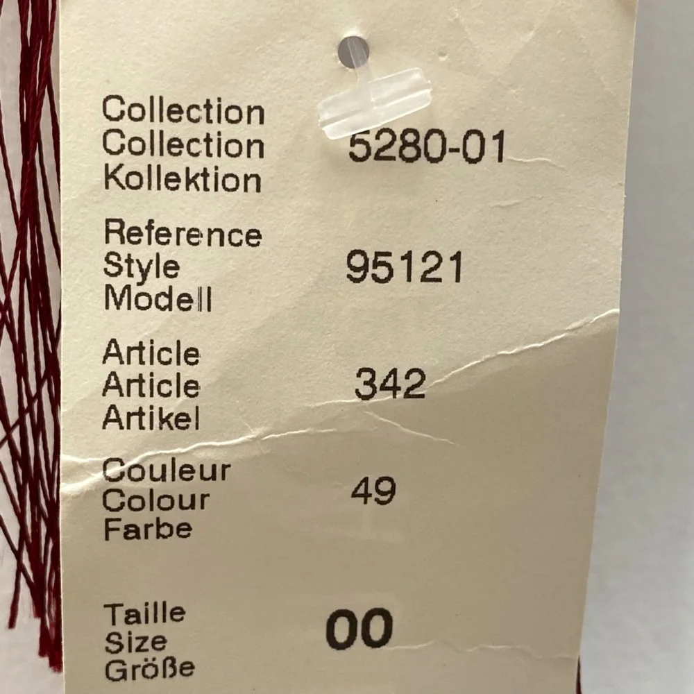 Rare Louis Feraud Scarf Deep Red with Fringe 100% Silk NWT Vintage - Picture 11 of 15